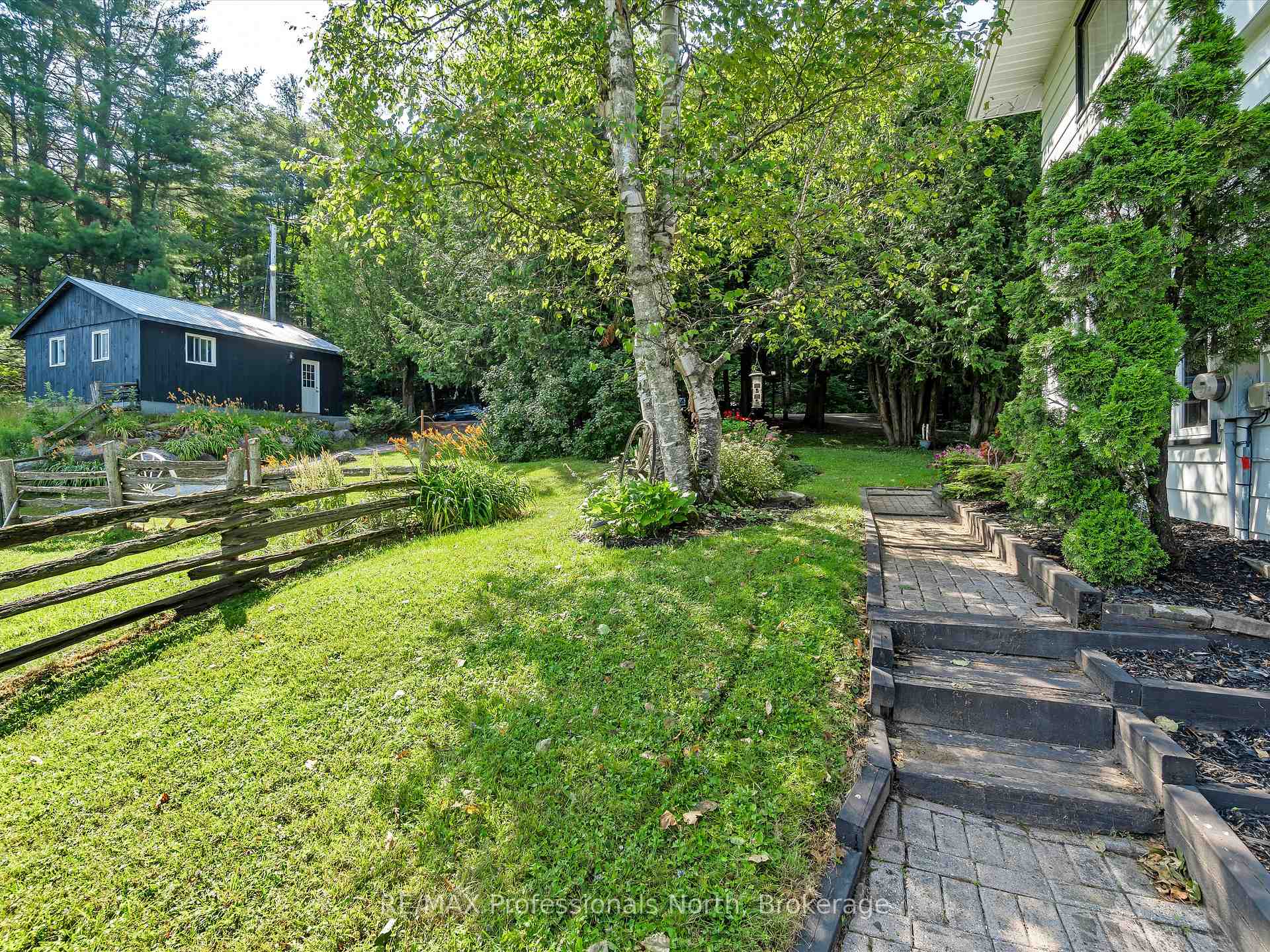 Photo 22 of 1069 Kirk Line E, Bracebridge, Macaulay — HOMEH