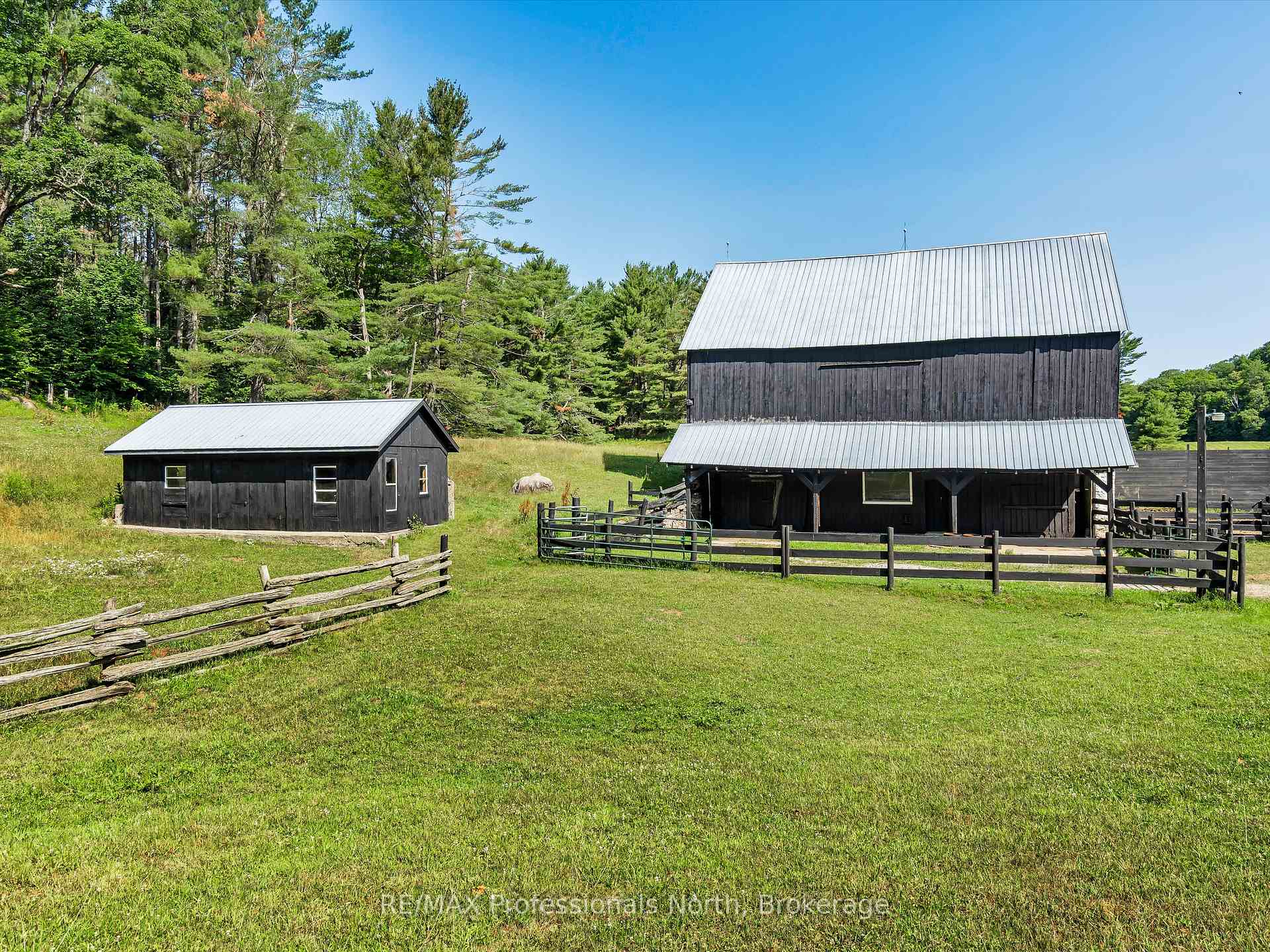 Photo 24 of 1069 Kirk Line E, Bracebridge, Macaulay — HOMEH