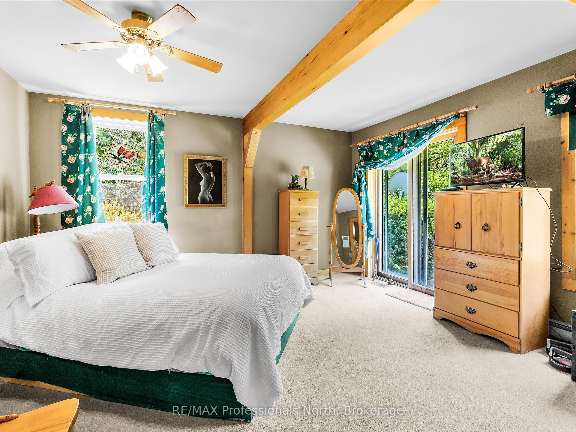 Photo 43 of 1069 Kirk Line E, Bracebridge, Macaulay — HOMEH