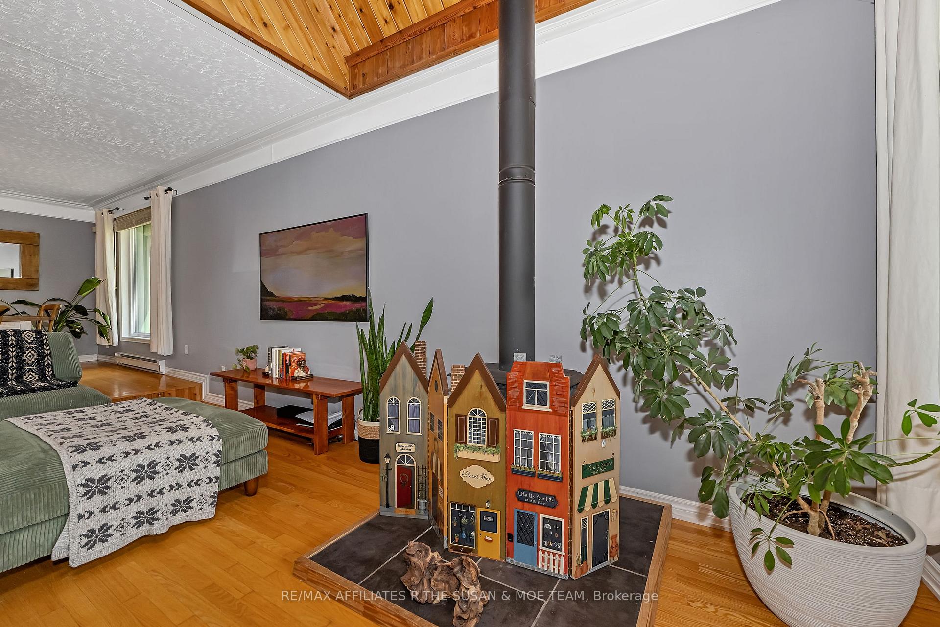 Photo 18 of 12305 Ormond Road, North Dundas, North Dundas (Winchester) Twp — HOMEH