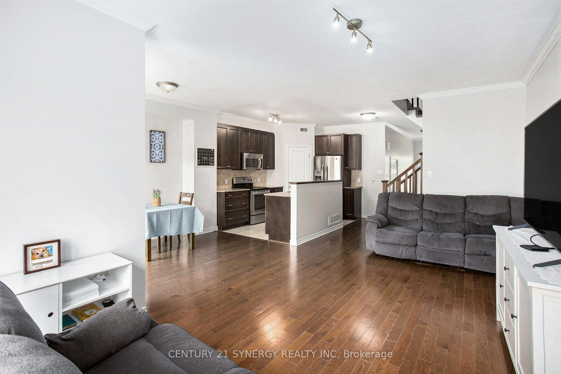 Photo 2 of 516 Rochefort Circle, Ottawa, Avalon West — HOMEH