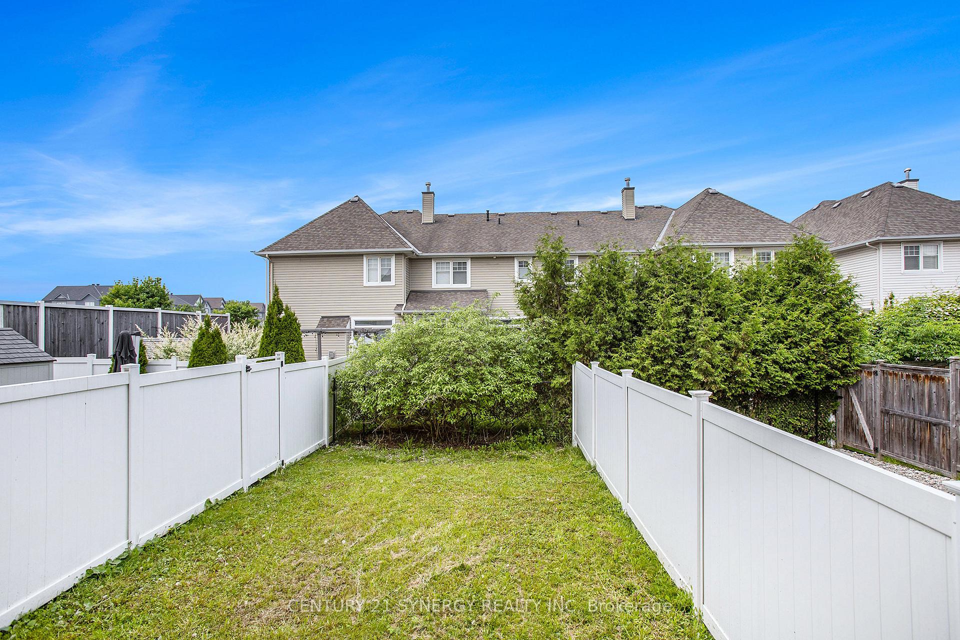 Photo 13 of 516 Rochefort Circle, Ottawa, Avalon West — HOMEH