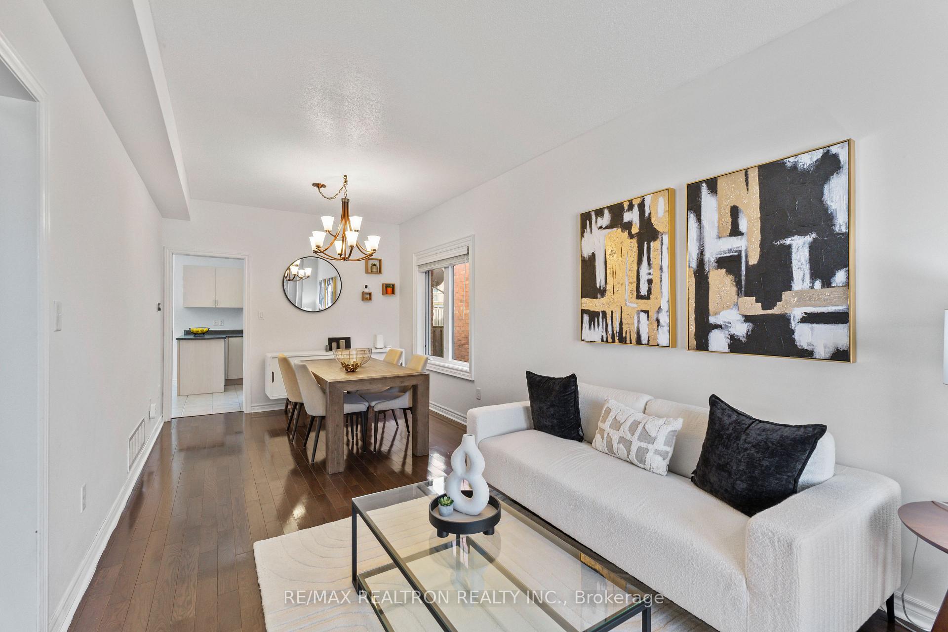 Photo 3 of 11 Jessica Drive, Barrie, Painswick South — HOMEH