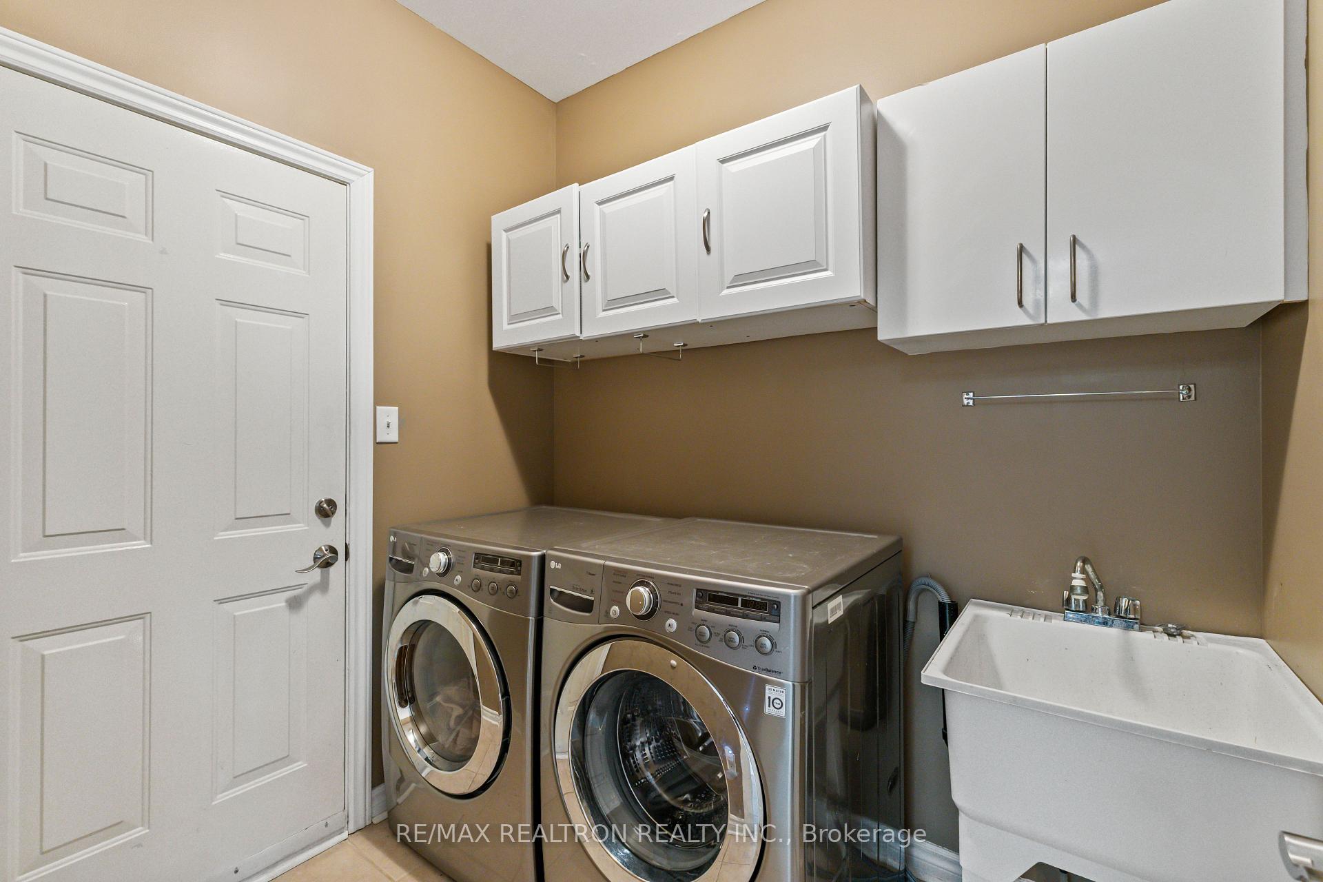 Photo 12 of 11 Jessica Drive, Barrie, Painswick South — HOMEH
