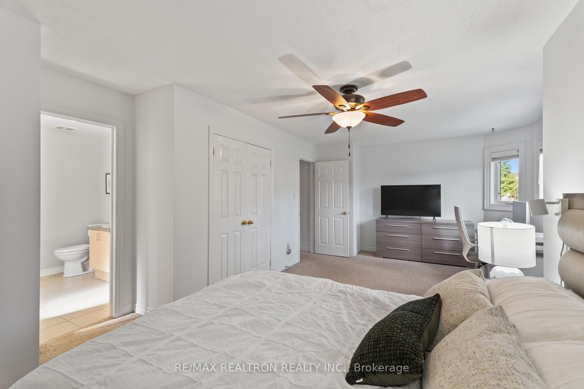Photo 13 of 11 Jessica Drive, Barrie, Painswick South — HOMEH