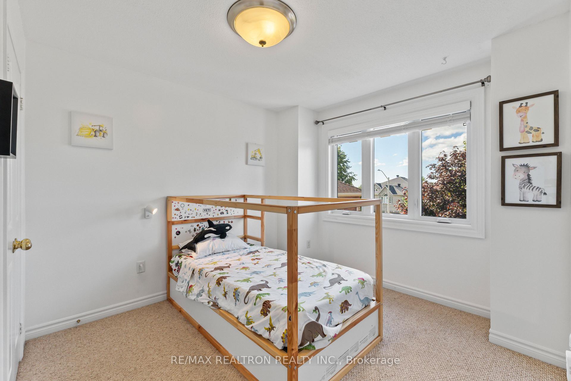 Photo 23 of 11 Jessica Drive, Barrie, Painswick South — HOMEH