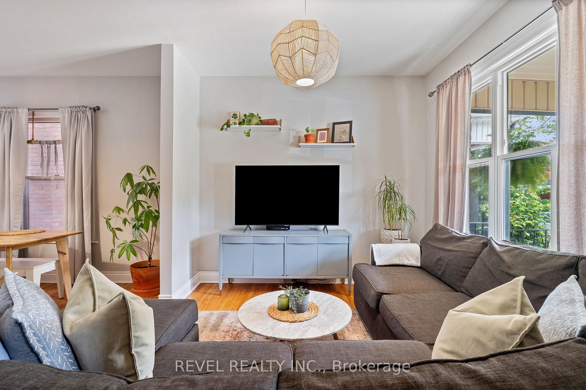 Photo 17 of 33 Holton Avenue N, Hamilton, Gibson — HOMEH