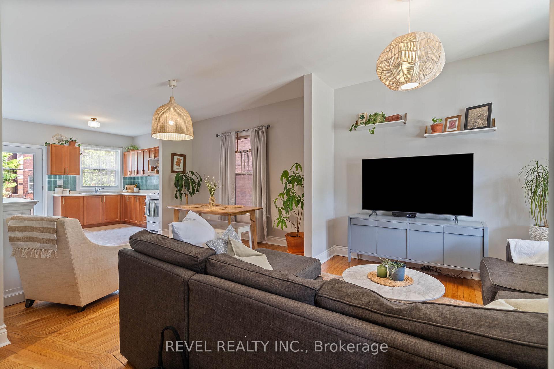 Photo 7 of 33 Holton Avenue N, Hamilton, Gibson — HOMEH