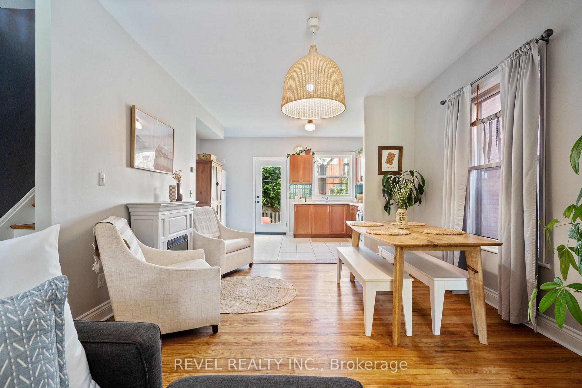 Photo 15 of 33 Holton Avenue N, Hamilton, Gibson — HOMEH