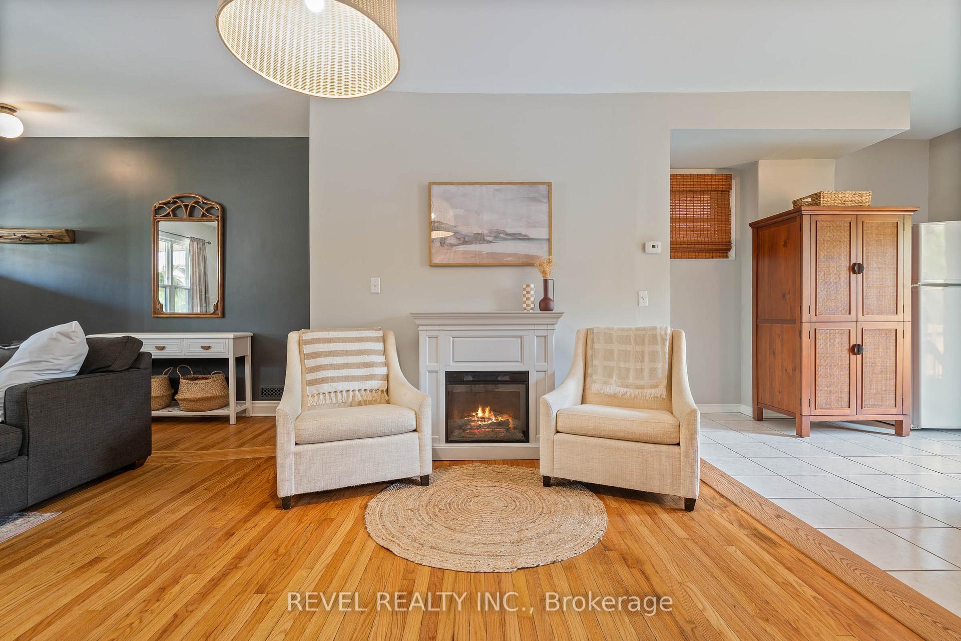 Photo 10 of 33 Holton Avenue N, Hamilton, Gibson — HOMEH
