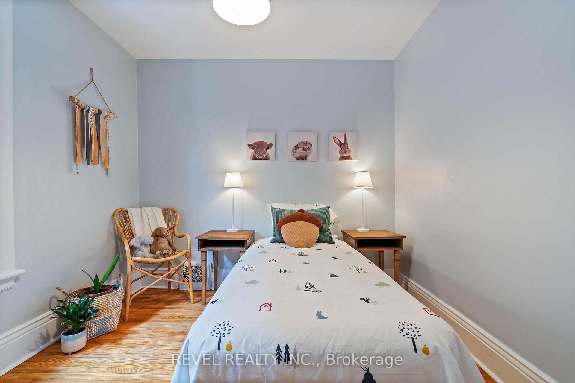 Photo 34 of 33 Holton Avenue N, Hamilton, Gibson — HOMEH