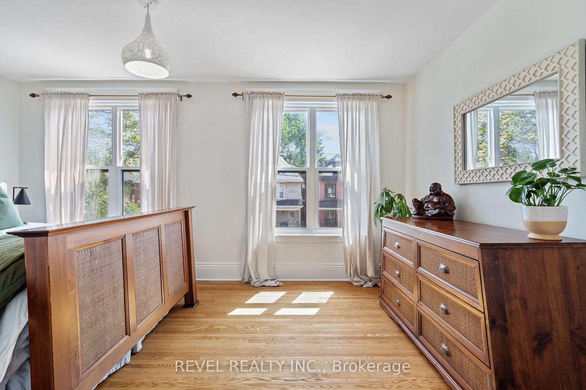 Photo 38 of 33 Holton Avenue N, Hamilton, Gibson — HOMEH