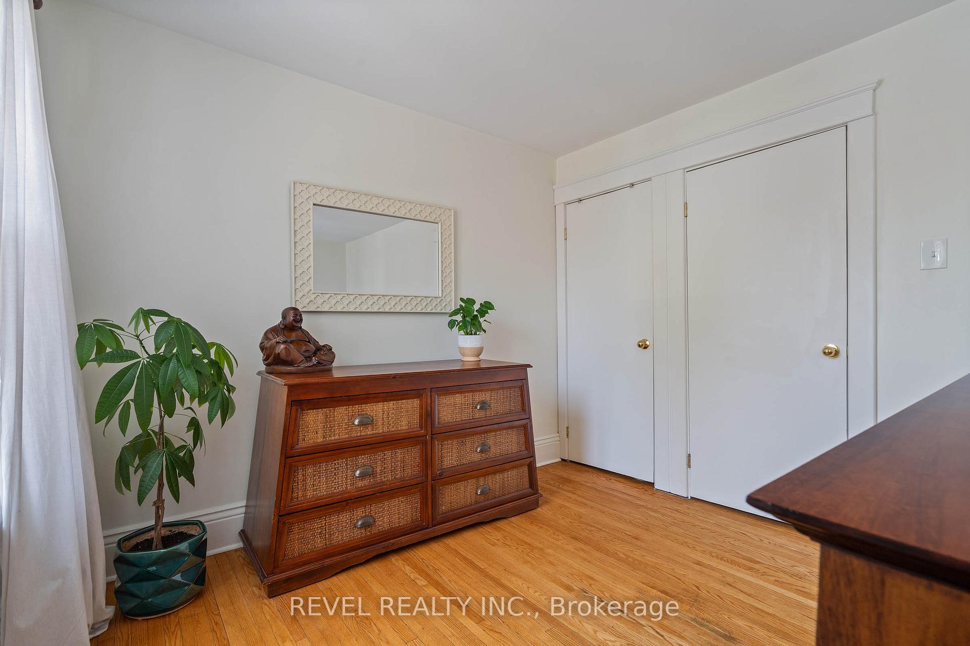 Photo 37 of 33 Holton Avenue N, Hamilton, Gibson — HOMEH