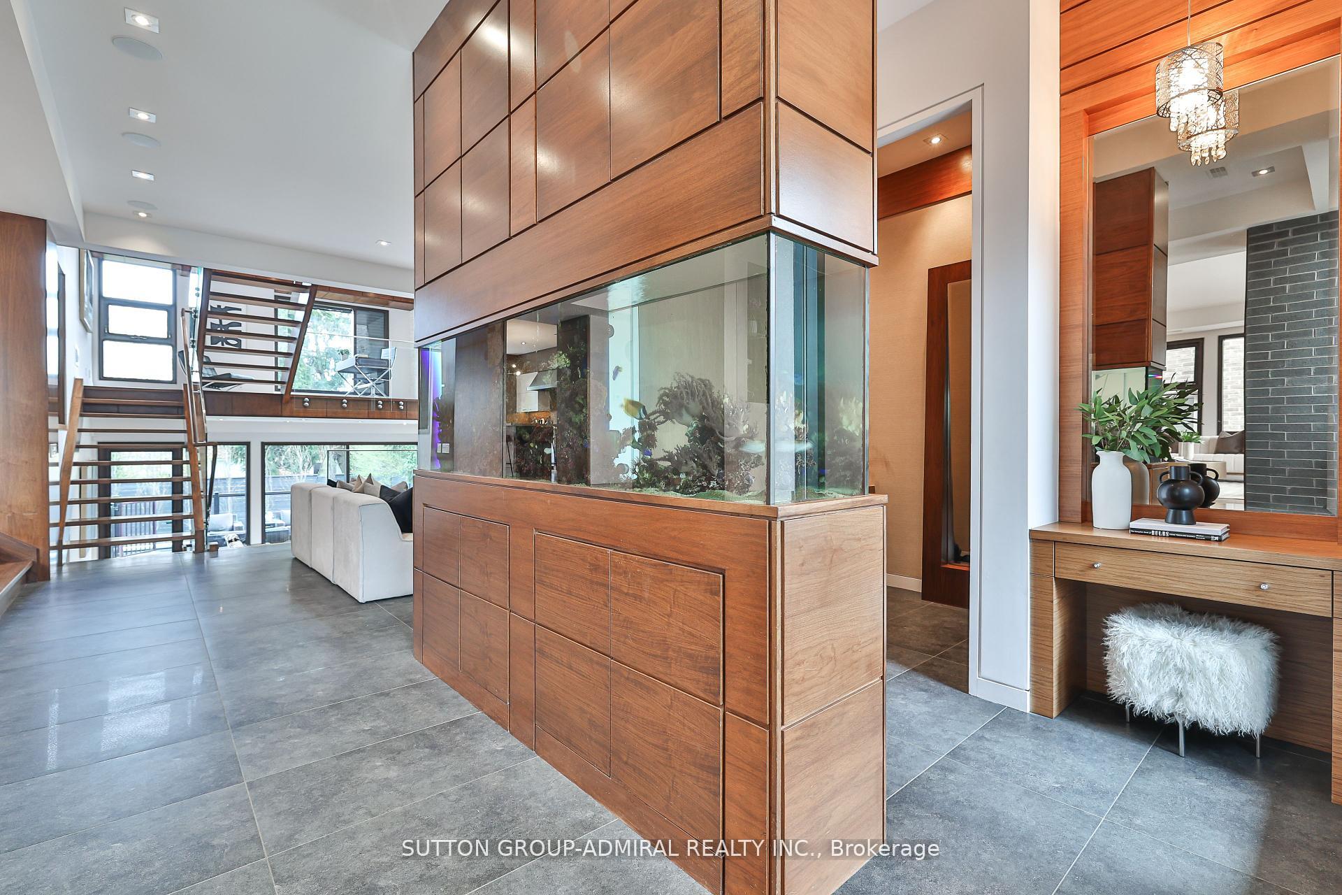 Photo 5 of 415 Douglas Avenue, Toronto, Bedford Park-Nortown — HOMEH