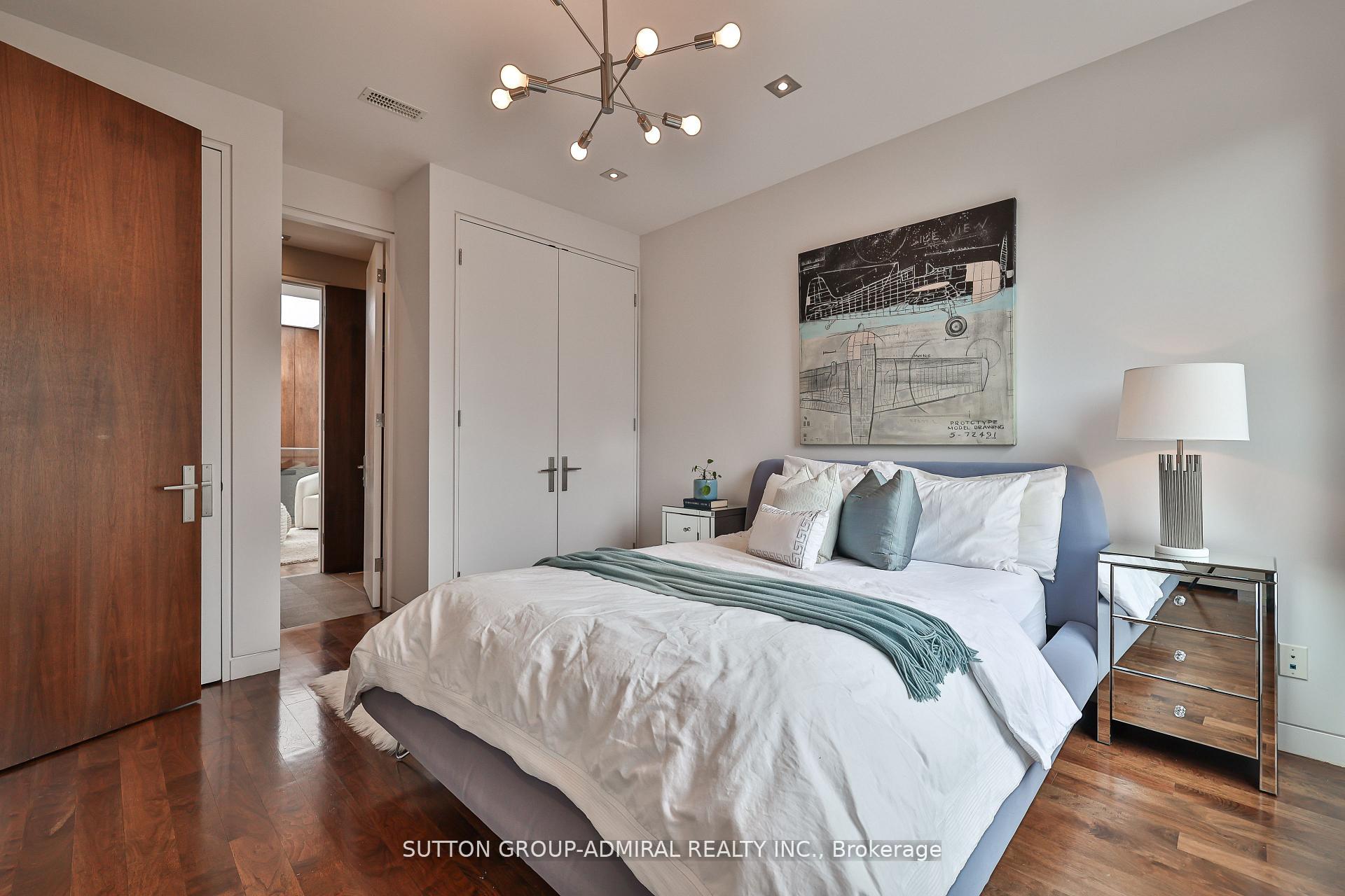 Photo 23 of 415 Douglas Avenue, Toronto, Bedford Park-Nortown — HOMEH