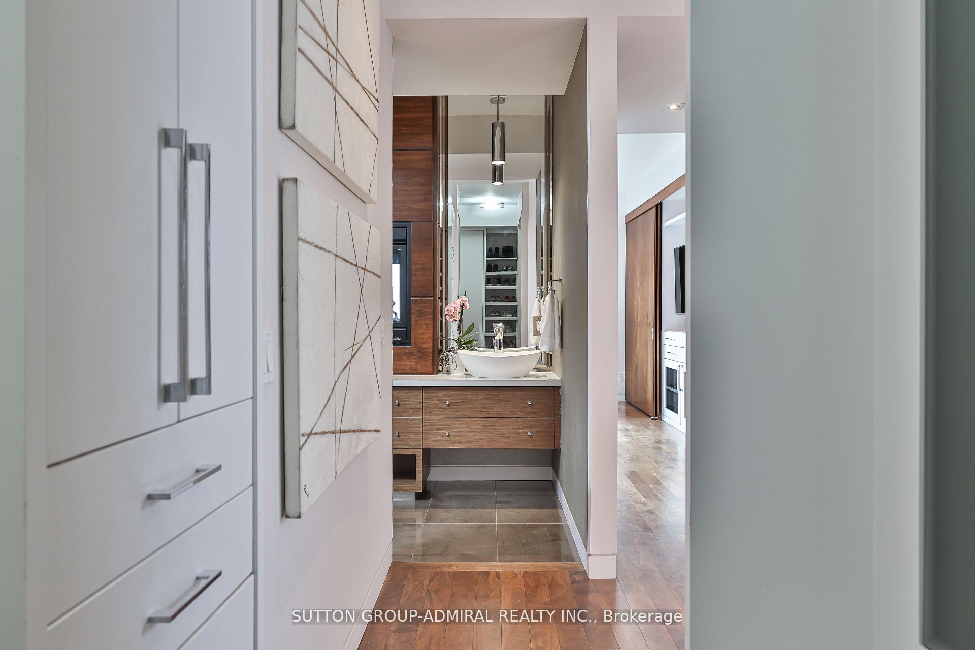 Photo 28 of 415 Douglas Avenue, Toronto, Bedford Park-Nortown — HOMEH