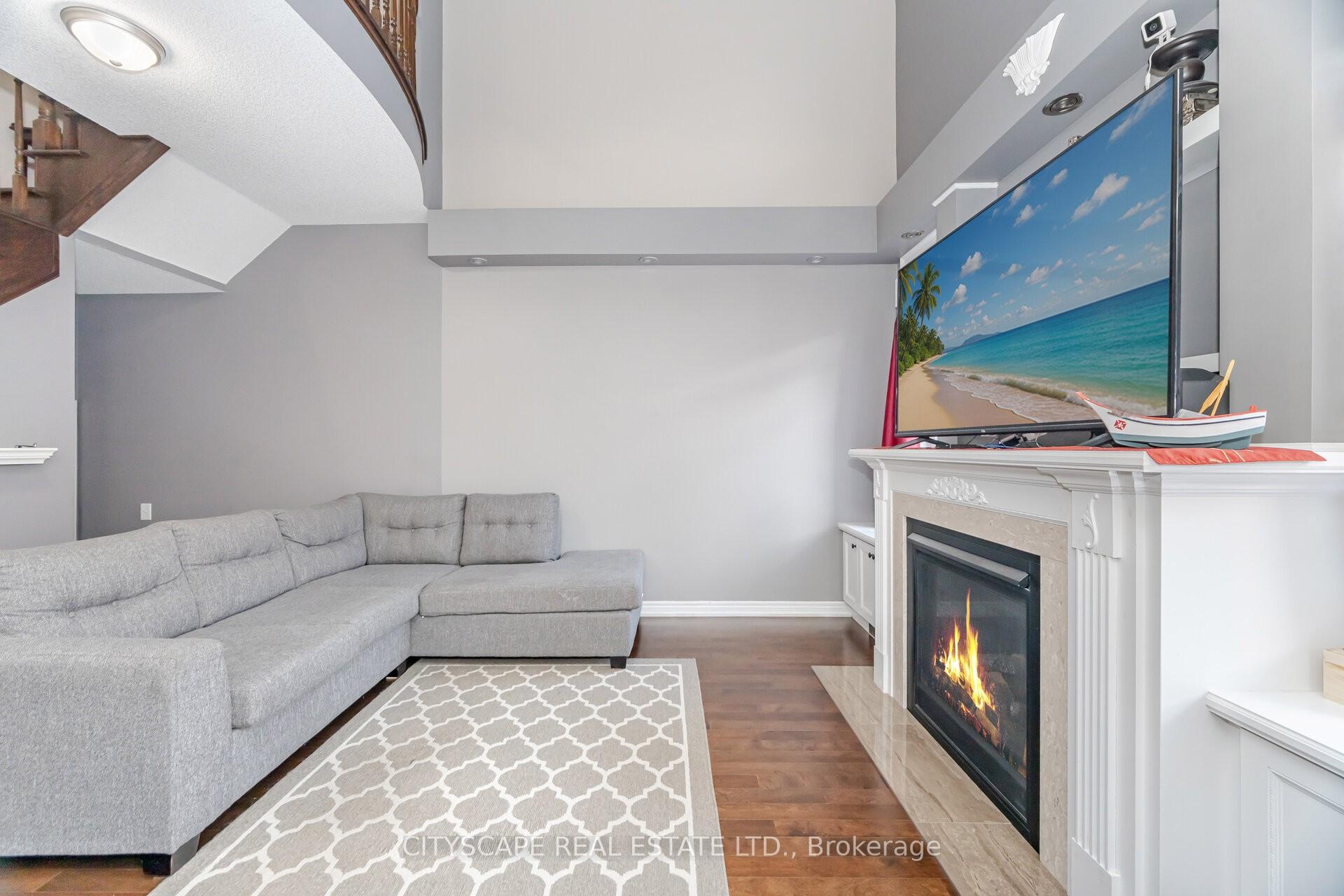 Photo 6 of 19 Windflower Road, Brampton, Northwest Sandalwood Parkway — HOMEH