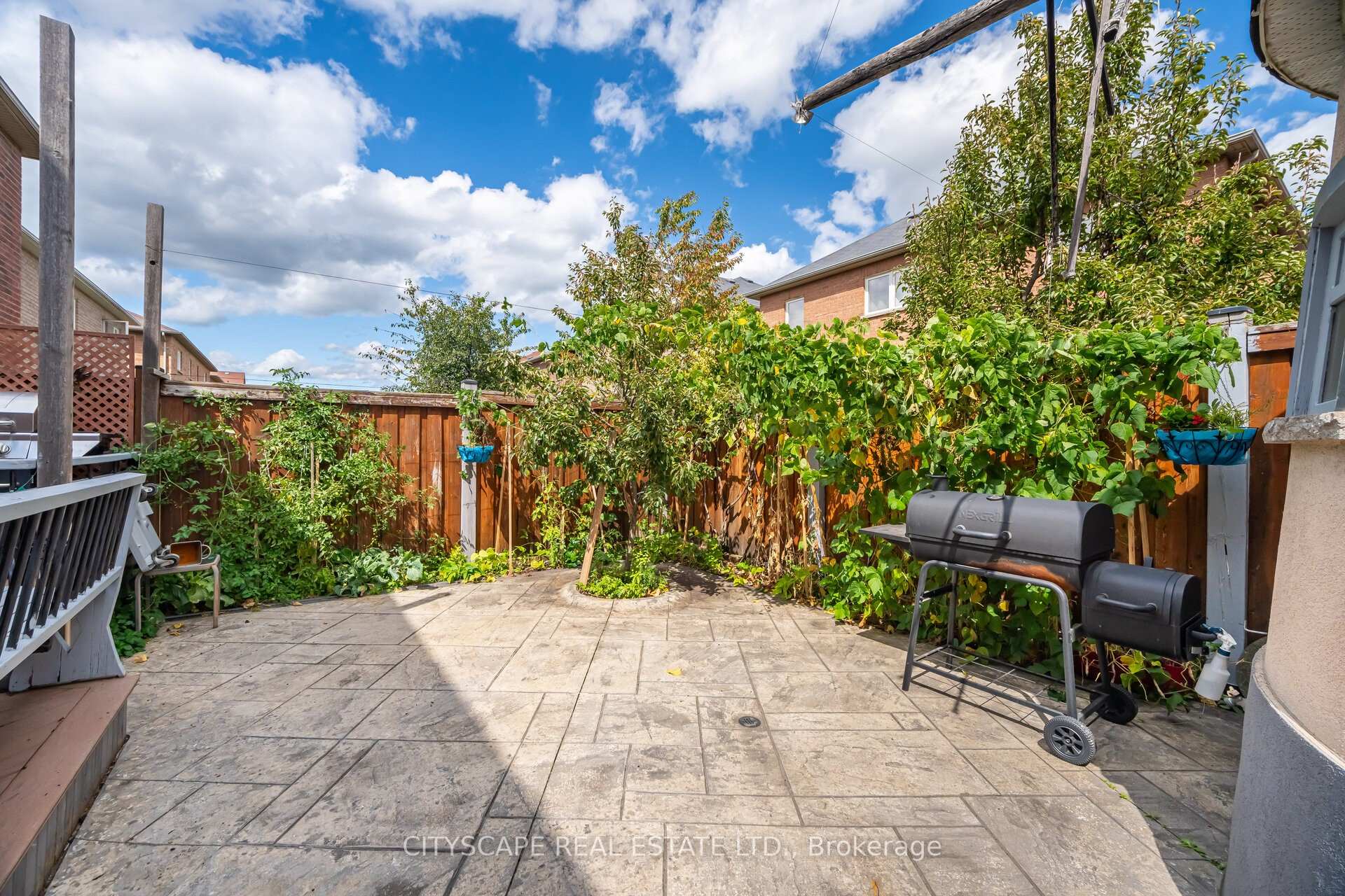 Photo 28 of 19 Windflower Road, Brampton, Northwest Sandalwood Parkway — HOMEH