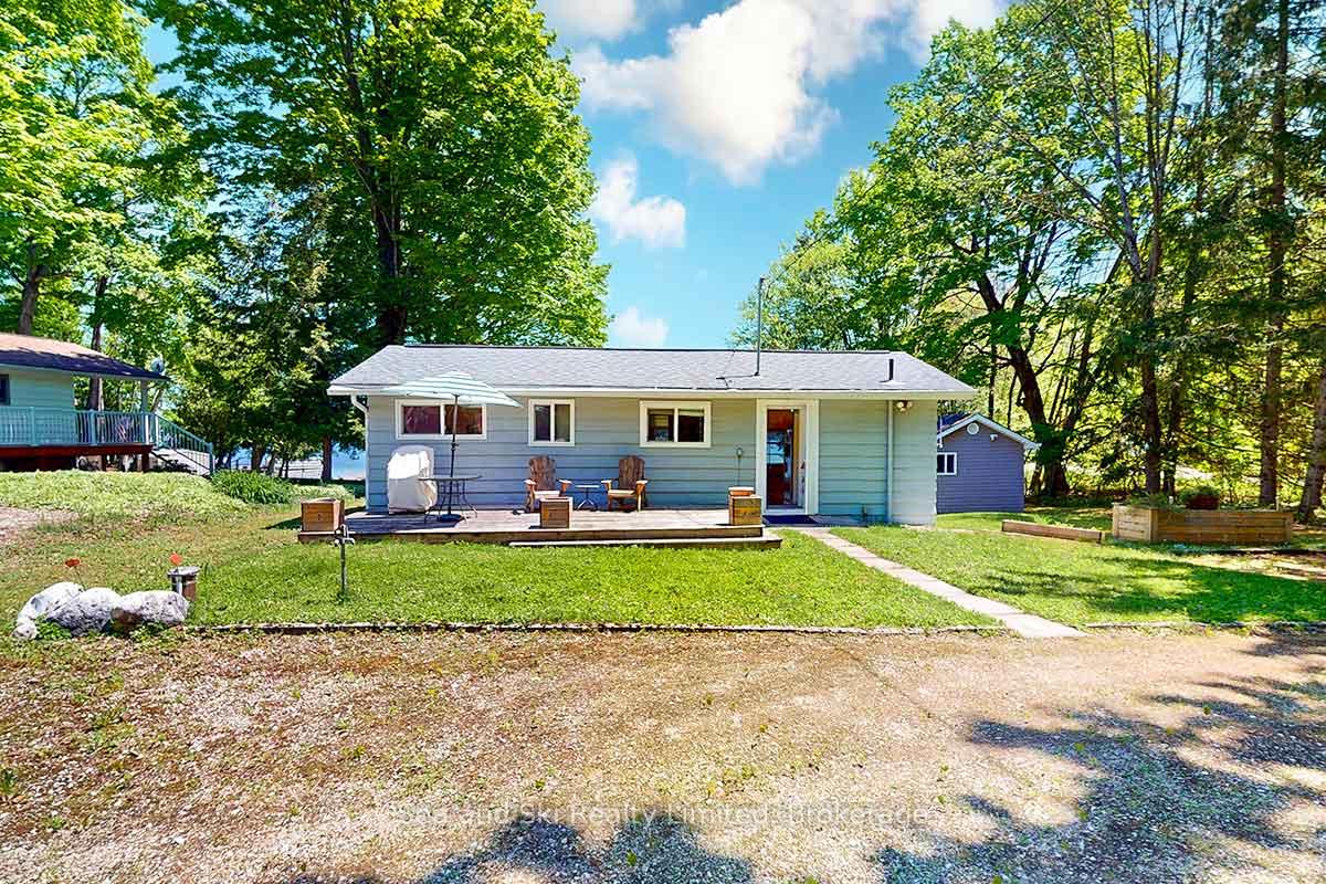 Photo 23 of 622469 Sideroad 7 Side Road, Chatsworth — HOMEH