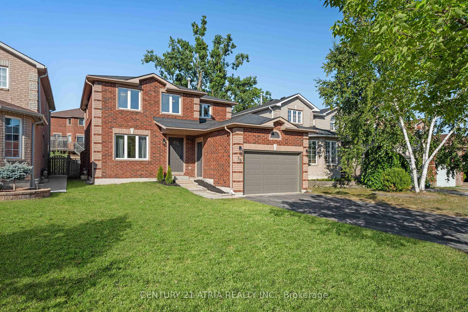 Photo 1 of 15 Dykstra Drive, Barrie, Holly — HOMEH