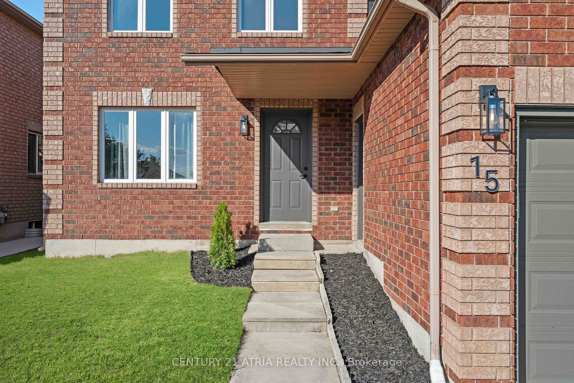 Photo 4 of 15 Dykstra Drive, Barrie, Holly — HOMEH