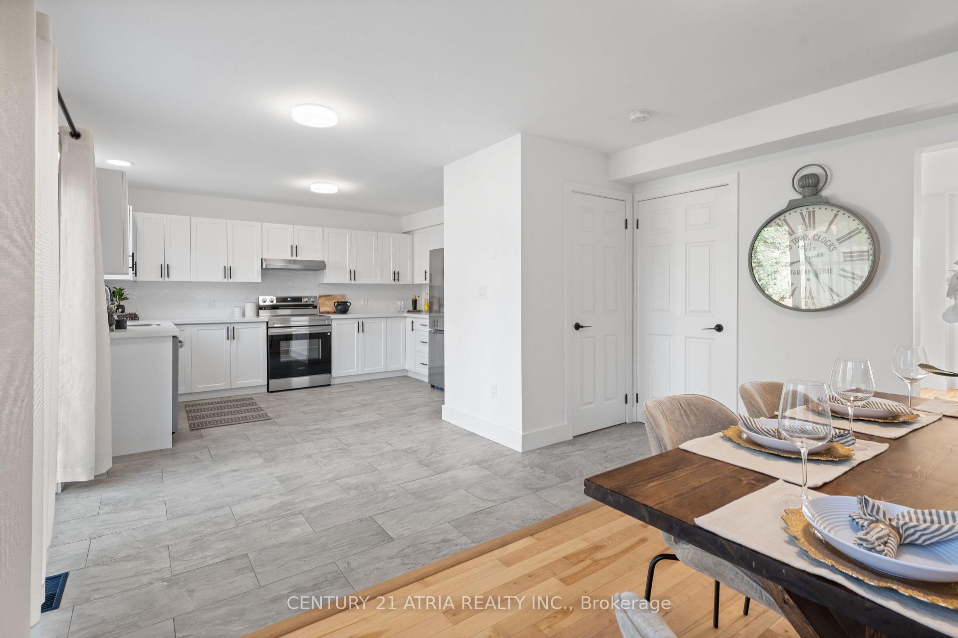 Photo 5 of 15 Dykstra Drive, Barrie, Holly — HOMEH