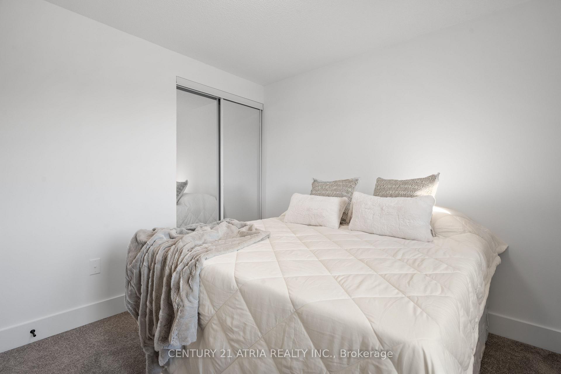Photo 13 of 15 Dykstra Drive, Barrie, Holly — HOMEH