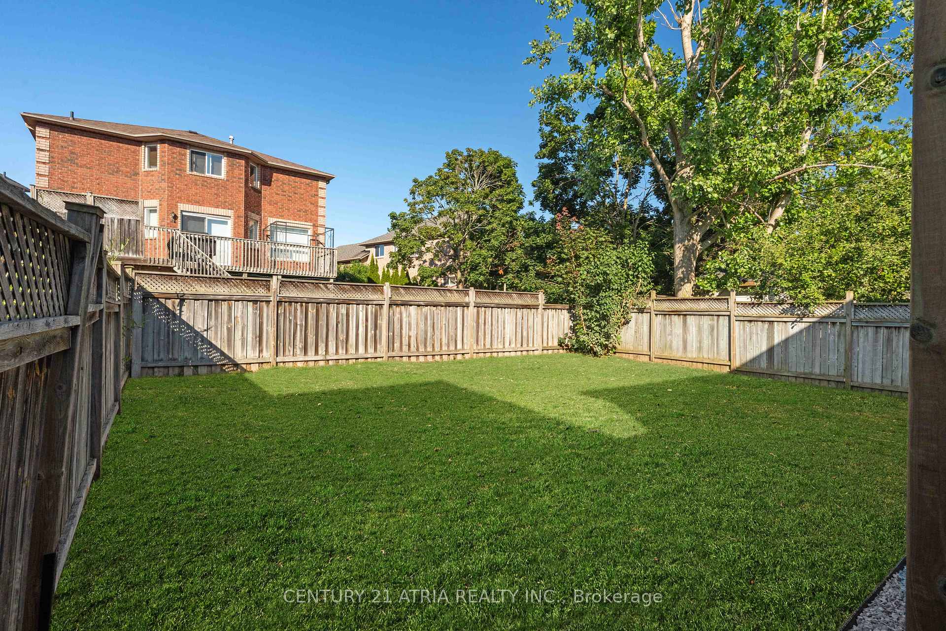 Photo 17 of 15 Dykstra Drive, Barrie, Holly — HOMEH