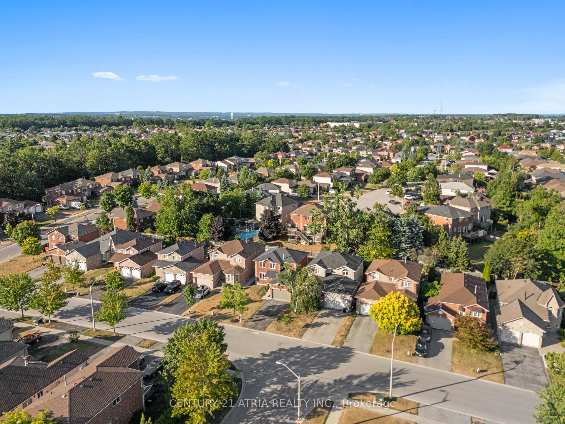 Photo 26 of 15 Dykstra Drive, Barrie, Holly — HOMEH