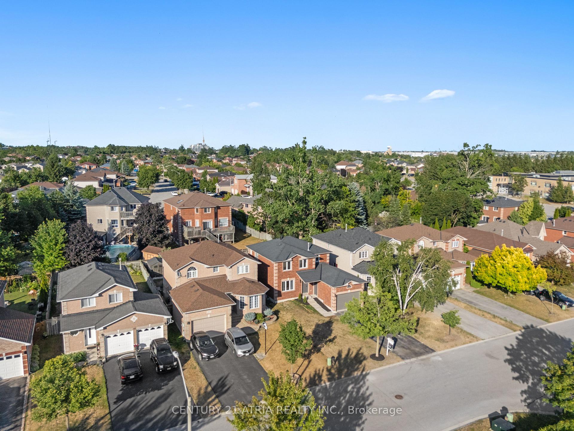 Photo 21 of 15 Dykstra Drive, Barrie, Holly — HOMEH