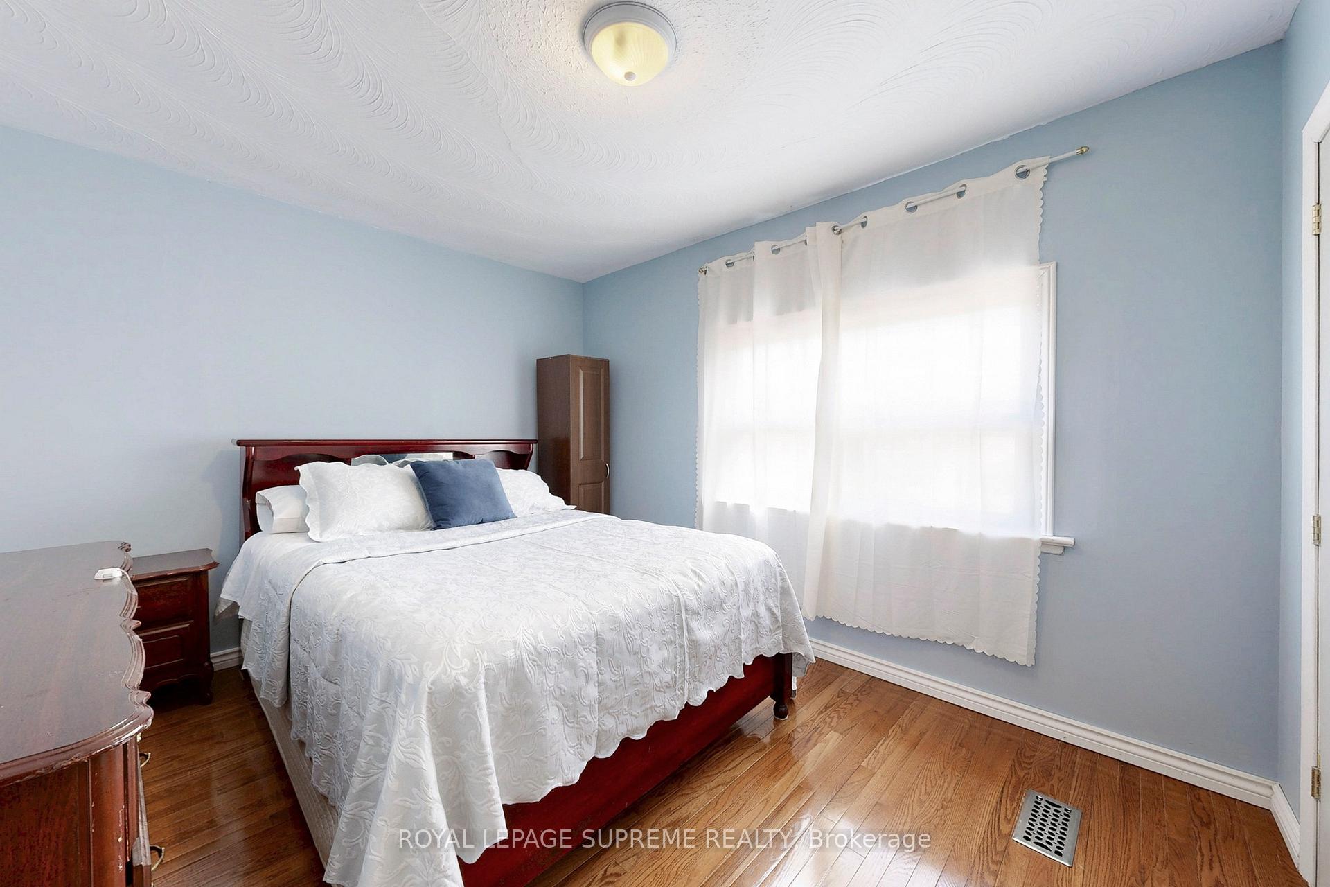 Photo 15 of 354 Winona Drive, Toronto, Oakwood Village — HOMEH