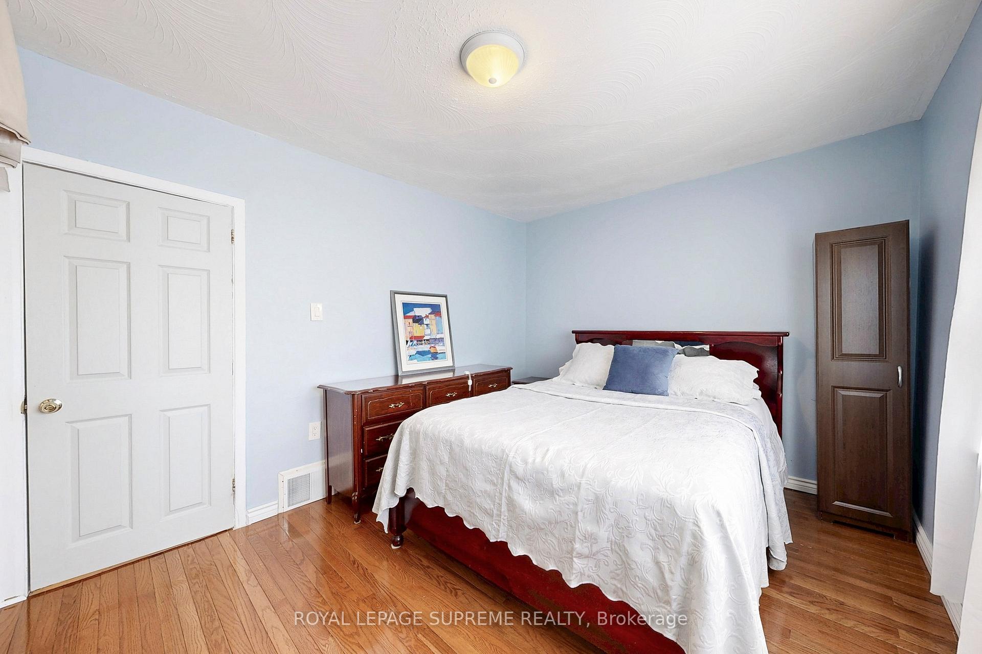 Photo 11 of 354 Winona Drive, Toronto, Oakwood Village — HOMEH