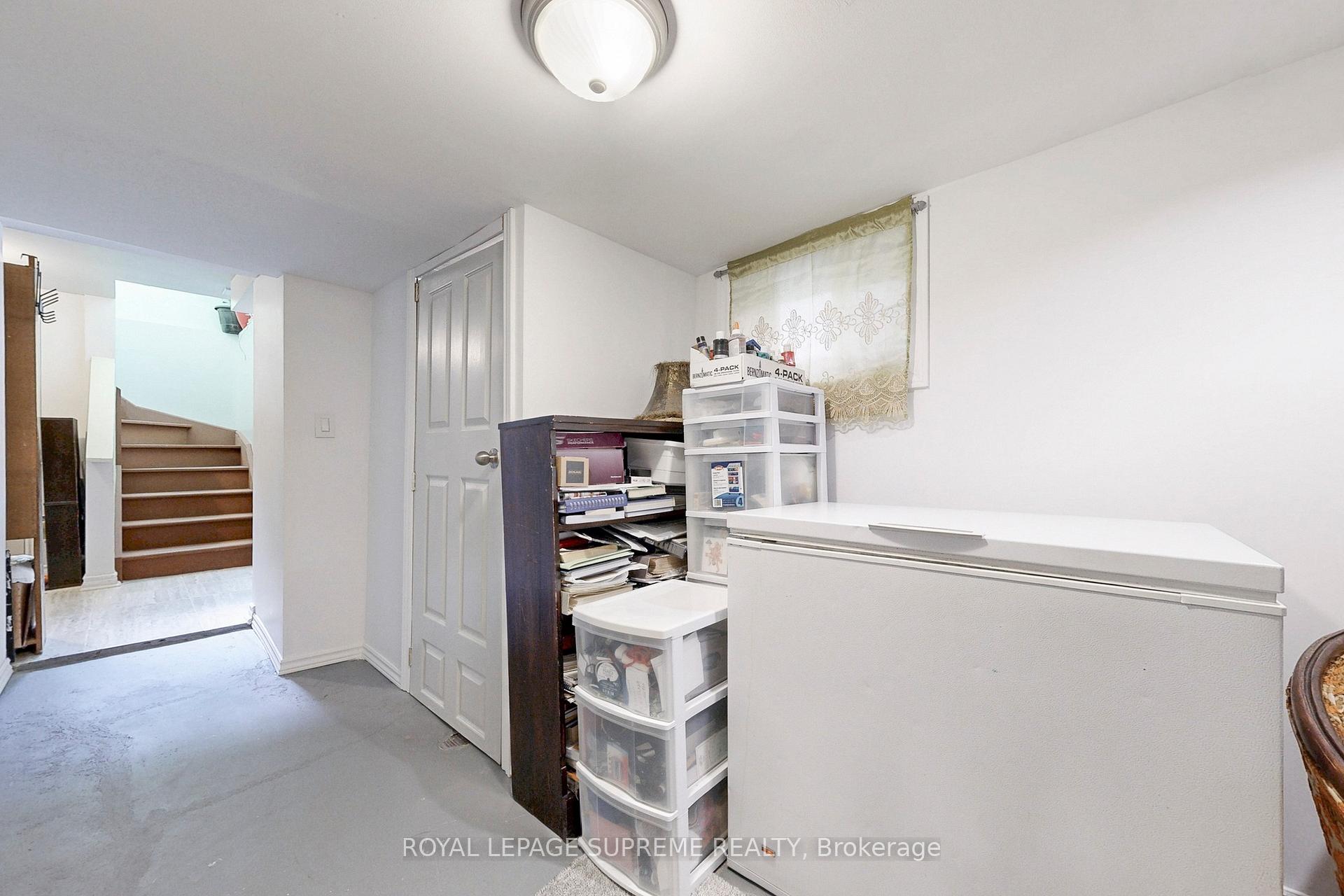Photo 25 of 354 Winona Drive, Toronto, Oakwood Village — HOMEH