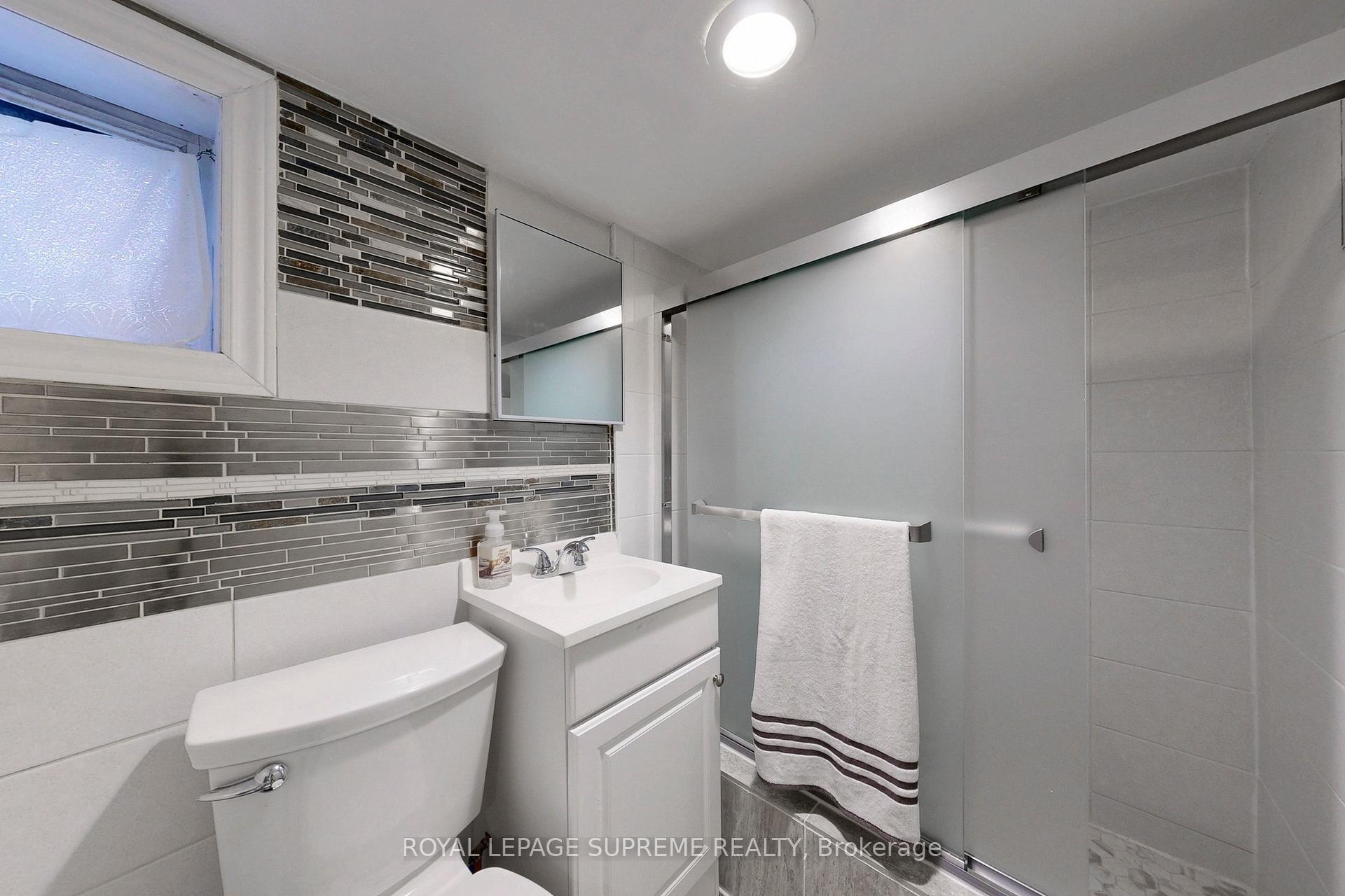 Photo 26 of 354 Winona Drive, Toronto, Oakwood Village — HOMEH