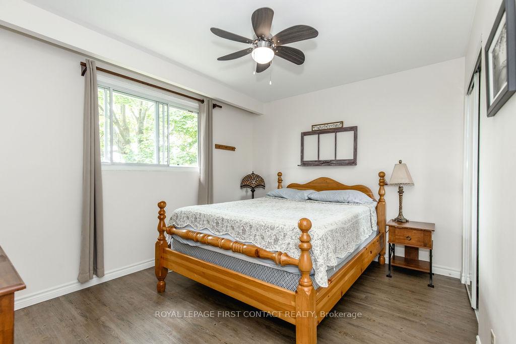Photo 12 of 33 Roslyn Road, Barrie, Wellington — HOMEH
