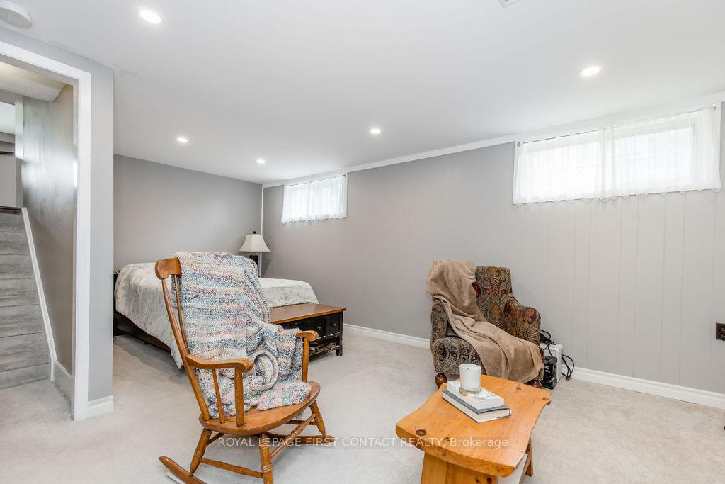 Photo 24 of 33 Roslyn Road, Barrie, Wellington — HOMEH