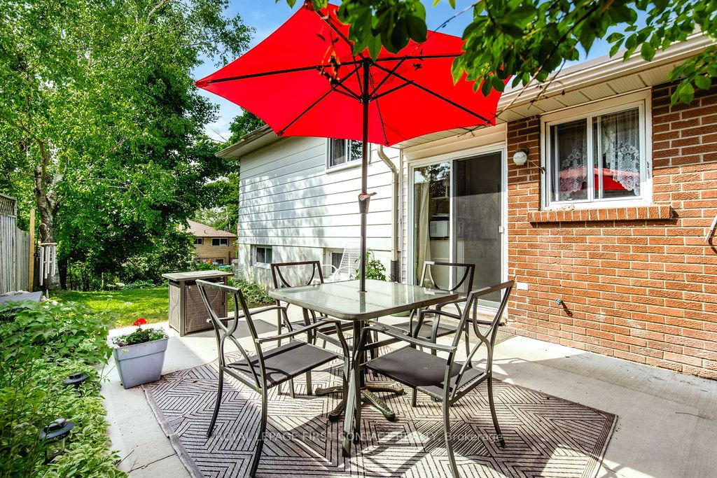 Photo 30 of 33 Roslyn Road, Barrie, Wellington — HOMEH