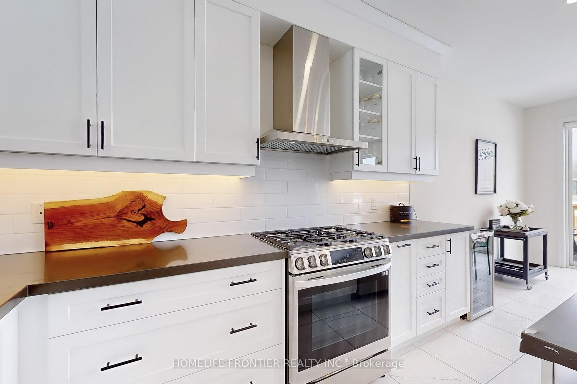Photo 11 of 256 Ramblewood Drive, Wasaga Beach — HOMEH