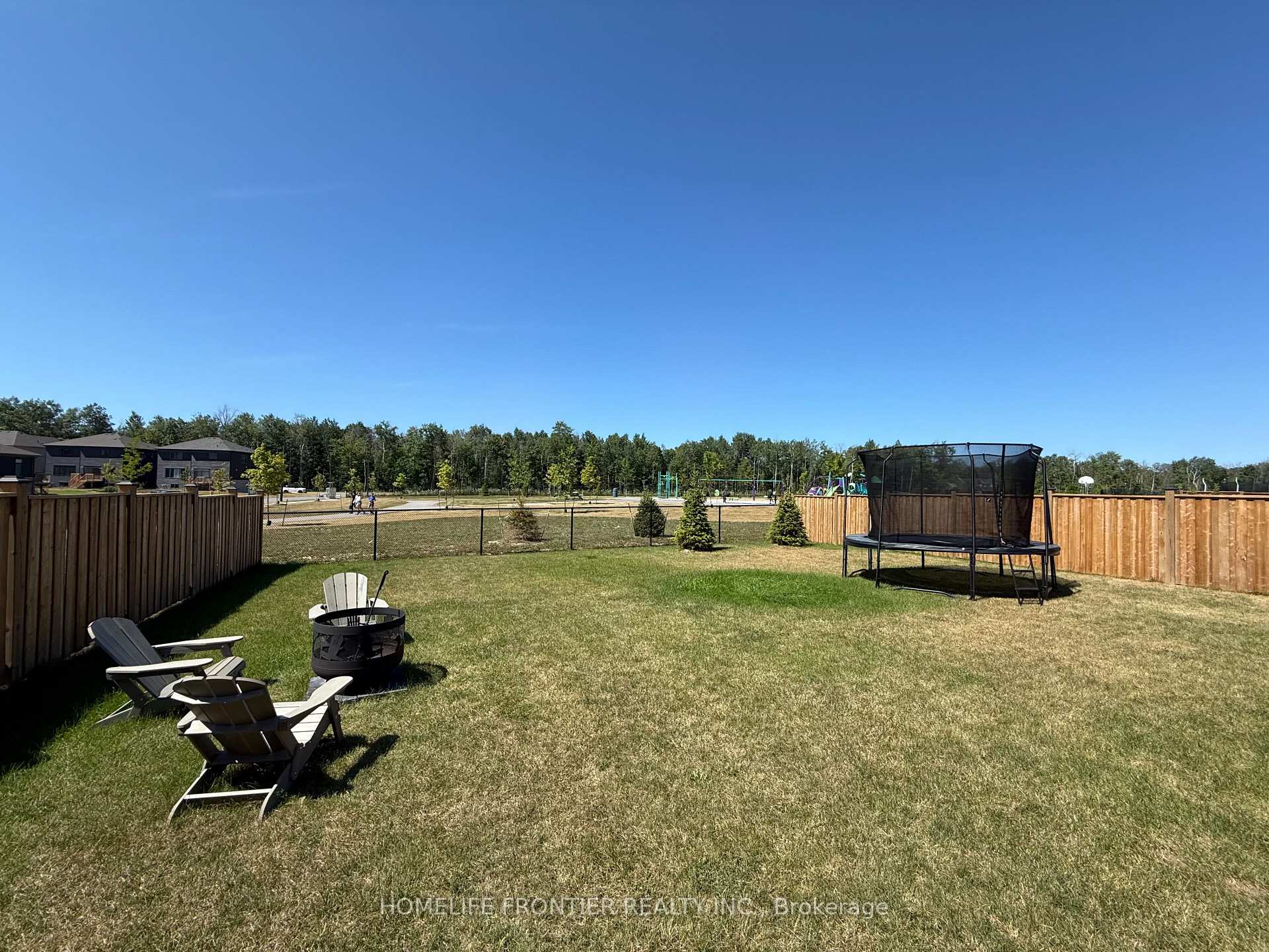Photo 27 of 256 Ramblewood Drive, Wasaga Beach — HOMEH