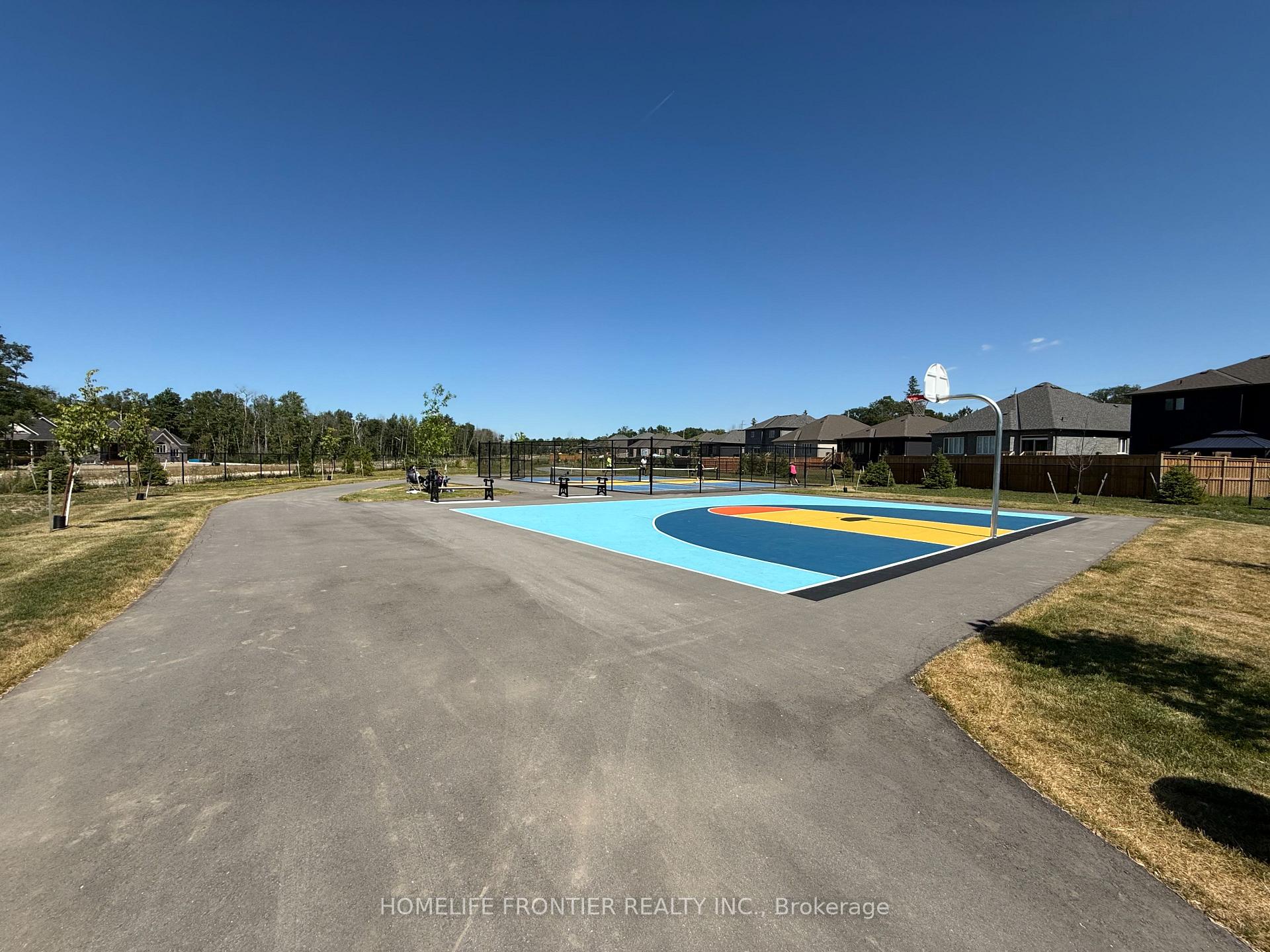 Photo 26 of 256 Ramblewood Drive, Wasaga Beach — HOMEH
