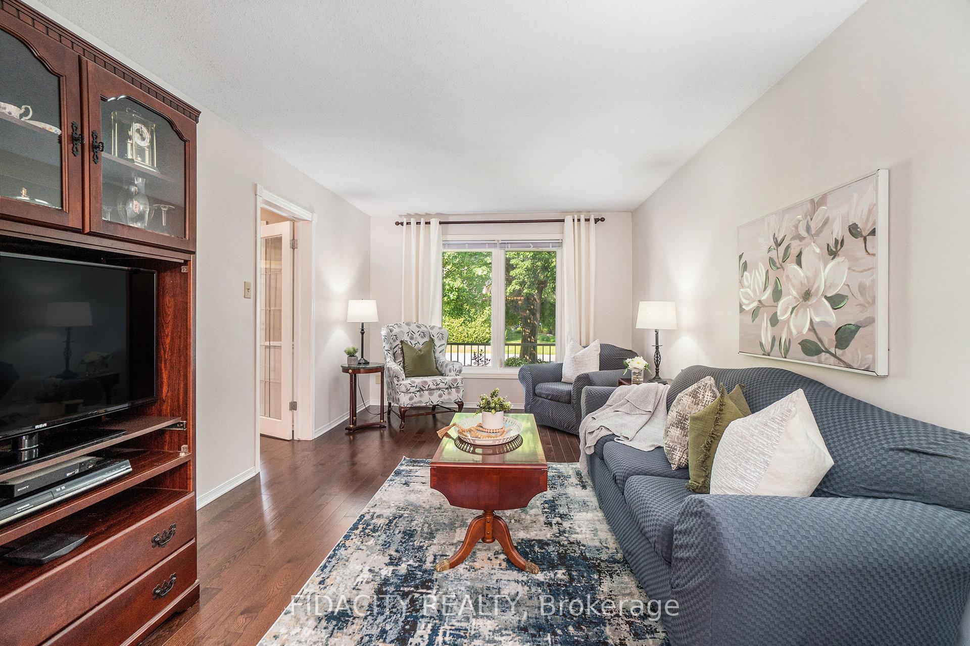 Photo 4 of 17 Albury Crescent, Ottawa, Stittsville (Central) — HOMEH