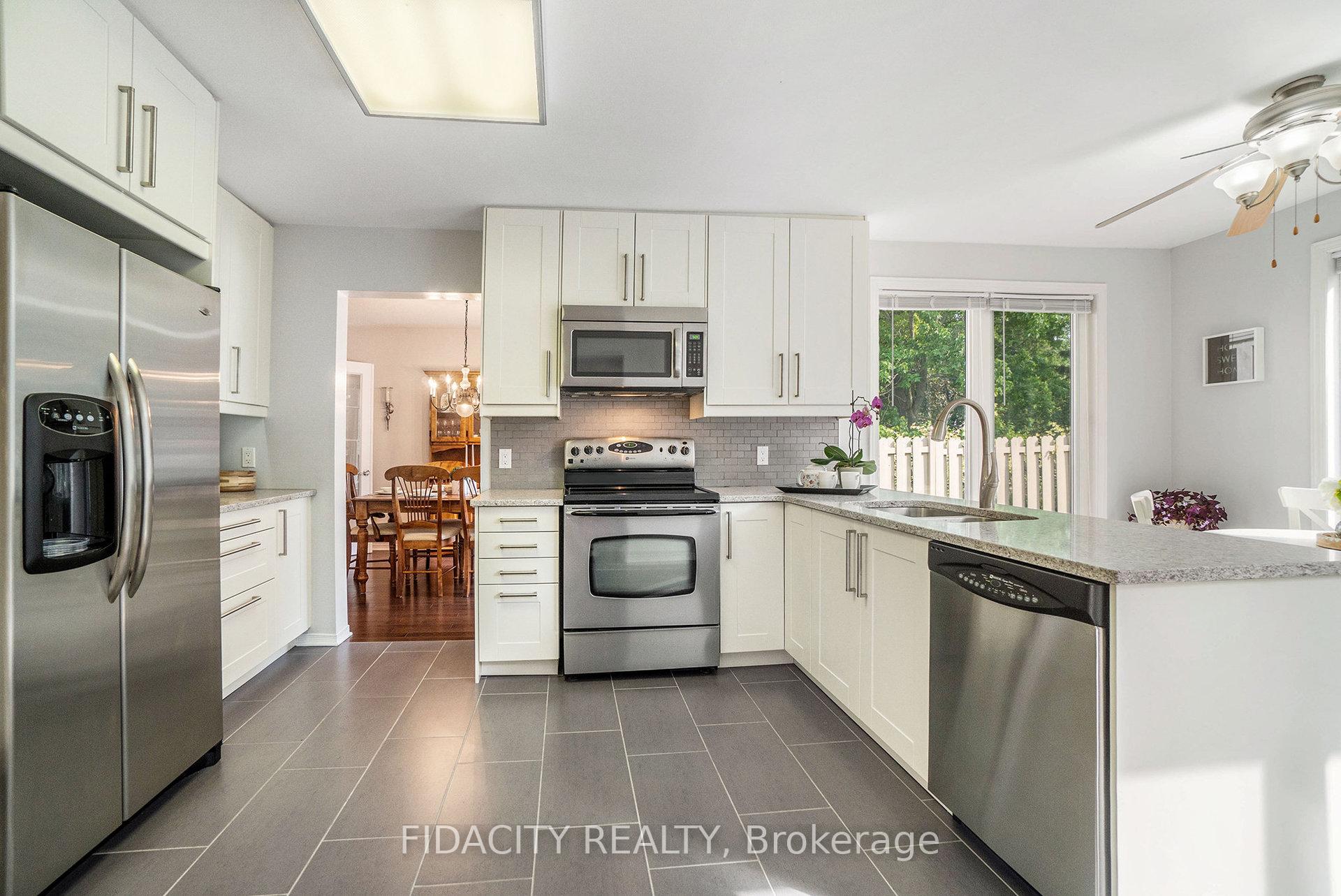 Photo 6 of 17 Albury Crescent, Ottawa, Stittsville (Central) — HOMEH