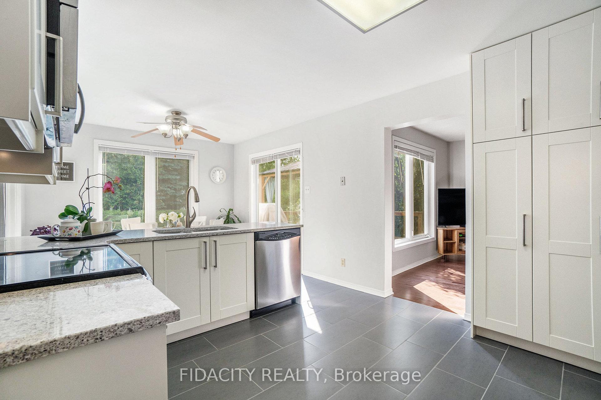 Photo 9 of 17 Albury Crescent, Ottawa, Stittsville (Central) — HOMEH