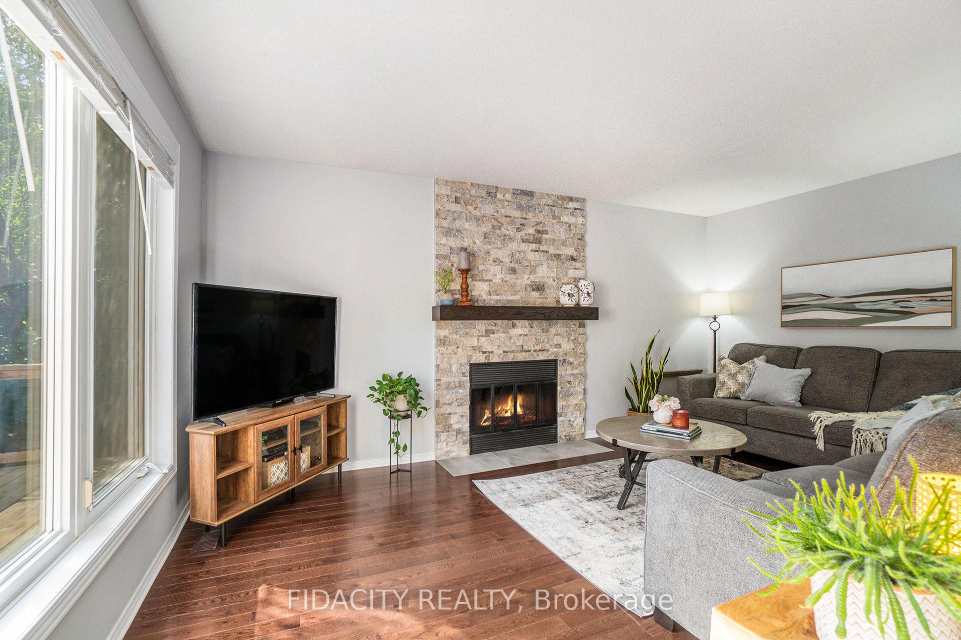 Photo 14 of 17 Albury Crescent, Ottawa, Stittsville (Central) — HOMEH