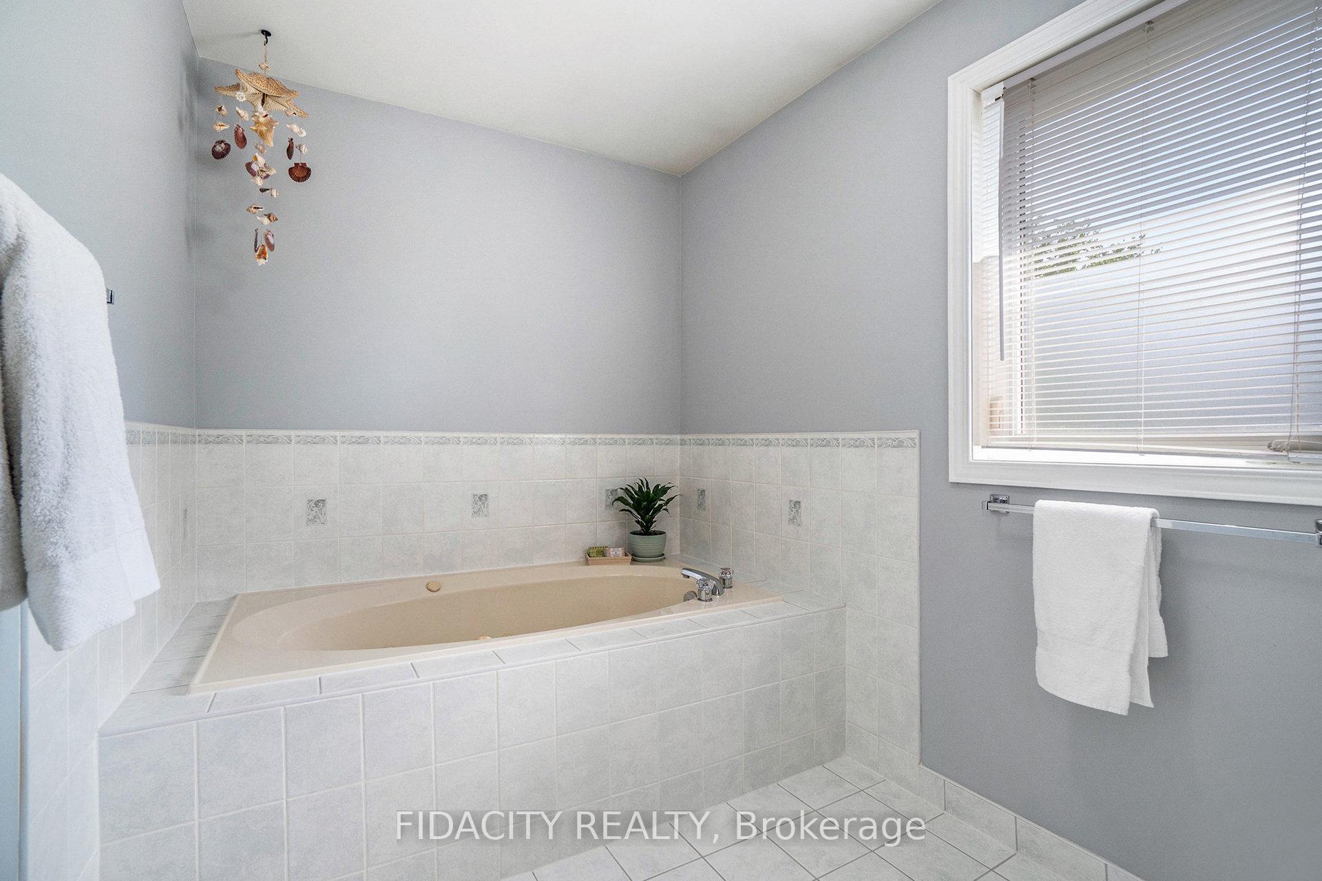 Photo 19 of 17 Albury Crescent, Ottawa, Stittsville (Central) — HOMEH