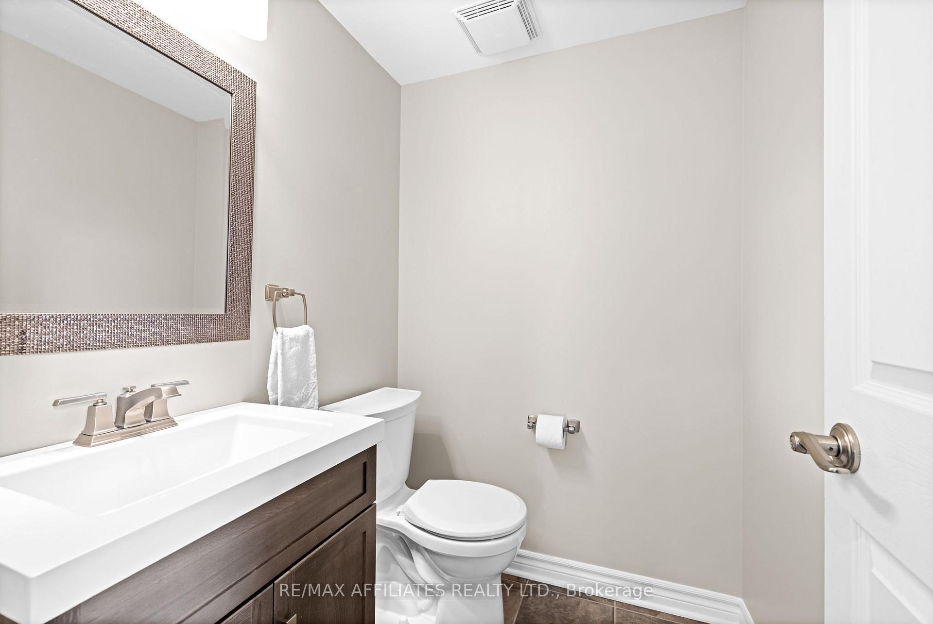 Photo 8 of 200 Moss Grove Street, Ottawa, Barrhaven - Strandherd — HOMEH