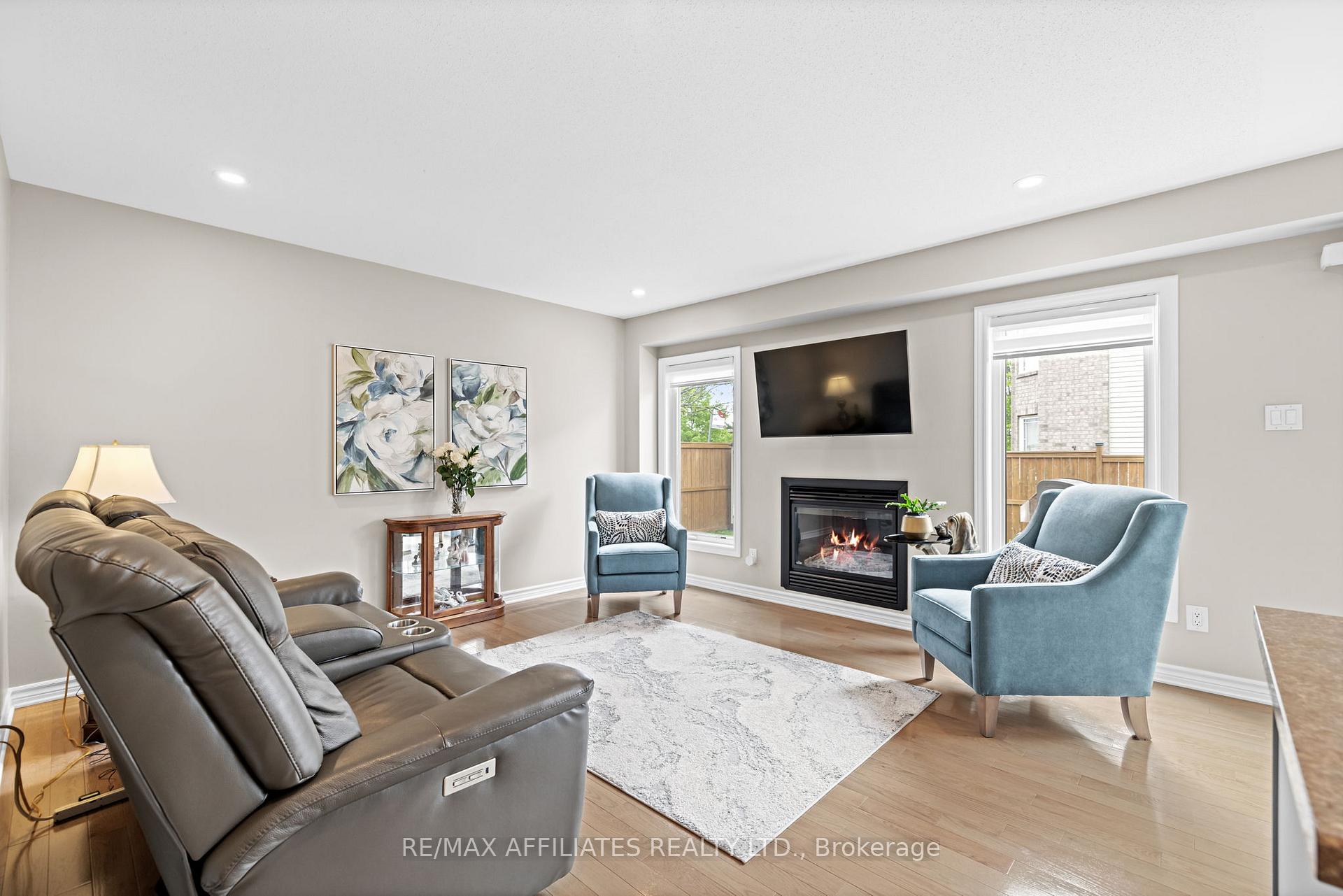 Photo 9 of 200 Moss Grove Street, Ottawa, Barrhaven - Strandherd — HOMEH