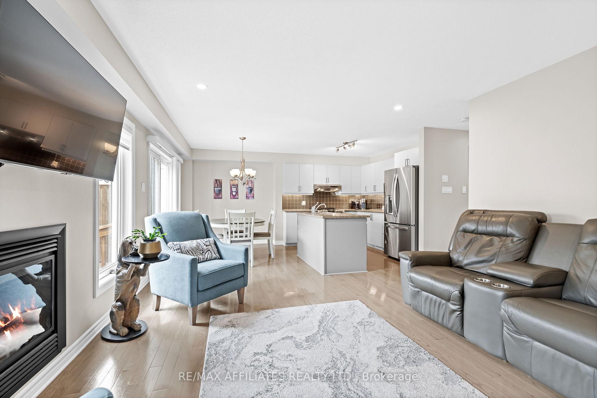 Photo 11 of 200 Moss Grove Street, Ottawa, Barrhaven - Strandherd — HOMEH