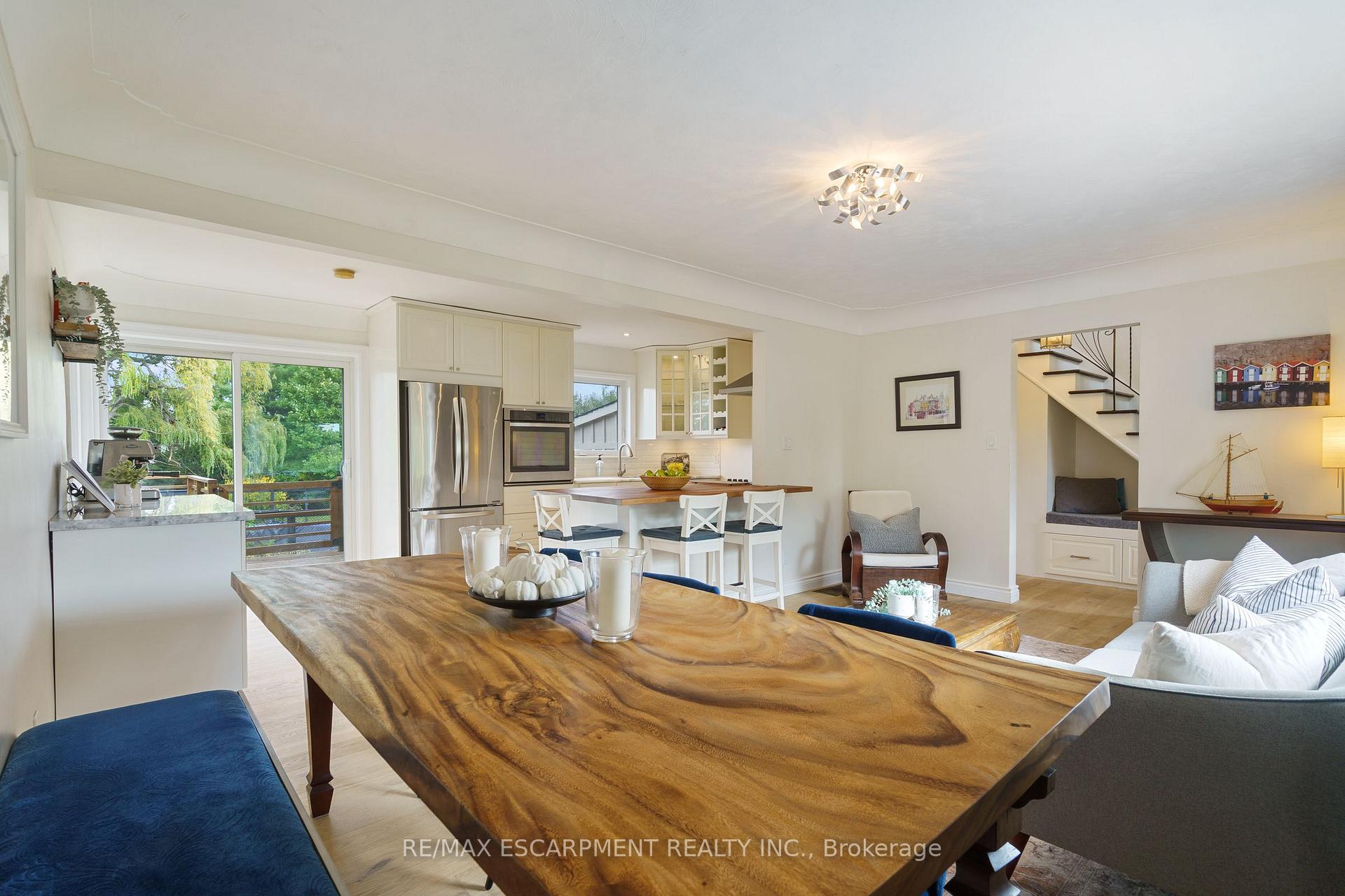 Photo 6 of 9604 Twenty Road W, Hamilton, Rural Glanbrook — HOMEH