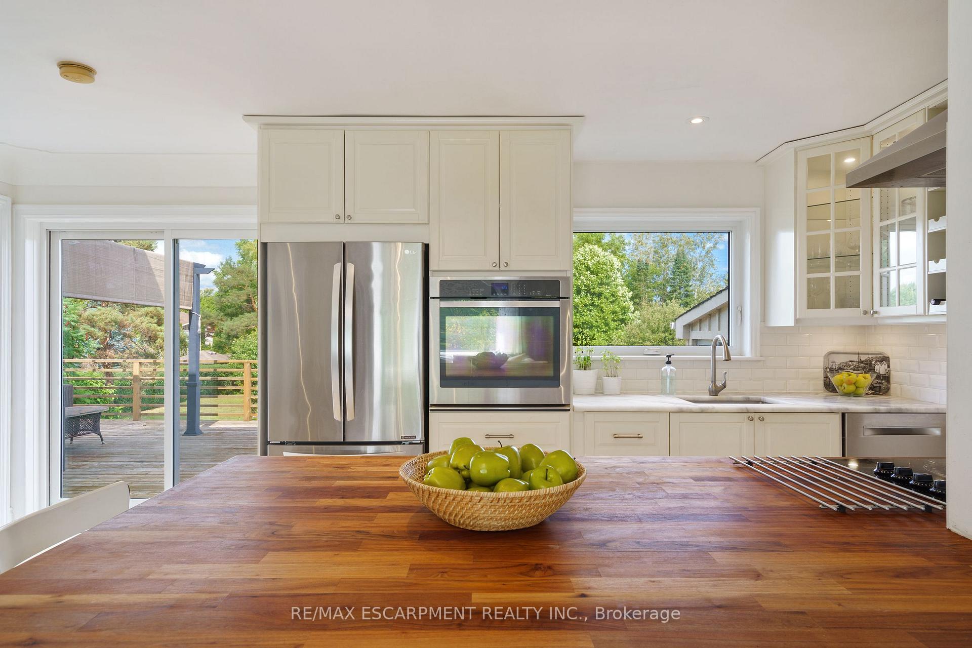 Photo 14 of 9604 Twenty Road W, Hamilton, Rural Glanbrook — HOMEH